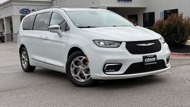 Preowned 2022 Chrysler Pacifica Limited for Sale