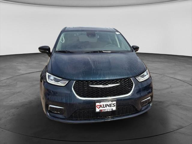 2024 Chrysler Pacifica - $24,186