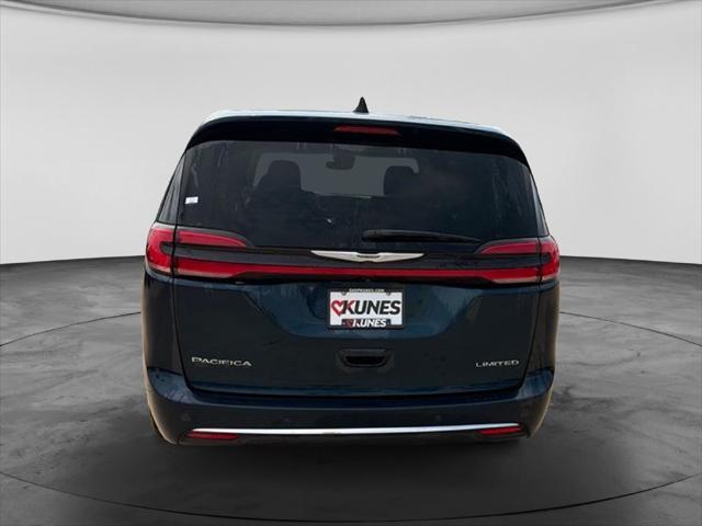 2024 Chrysler Pacifica - $24,186