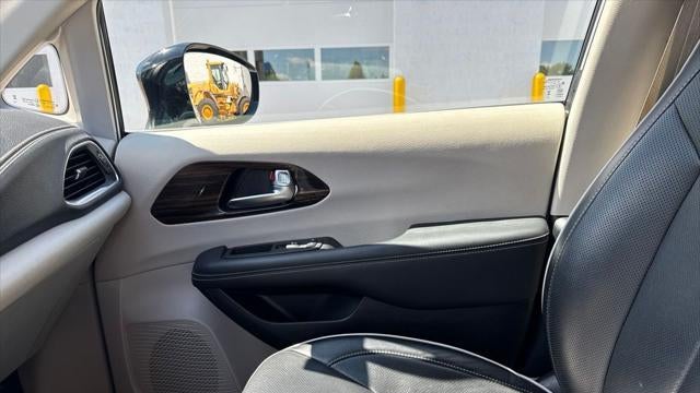 2024 Chrysler Pacifica Limited