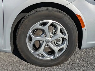 Photo of a 2024 Chrysler Pacifica Limited 4DR Mini-Van for sale