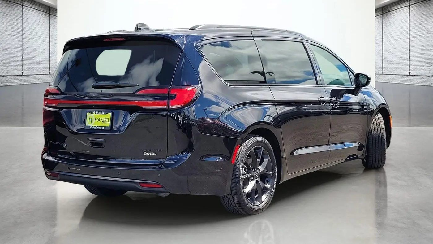 2025 Chrysler Pacifica Limited