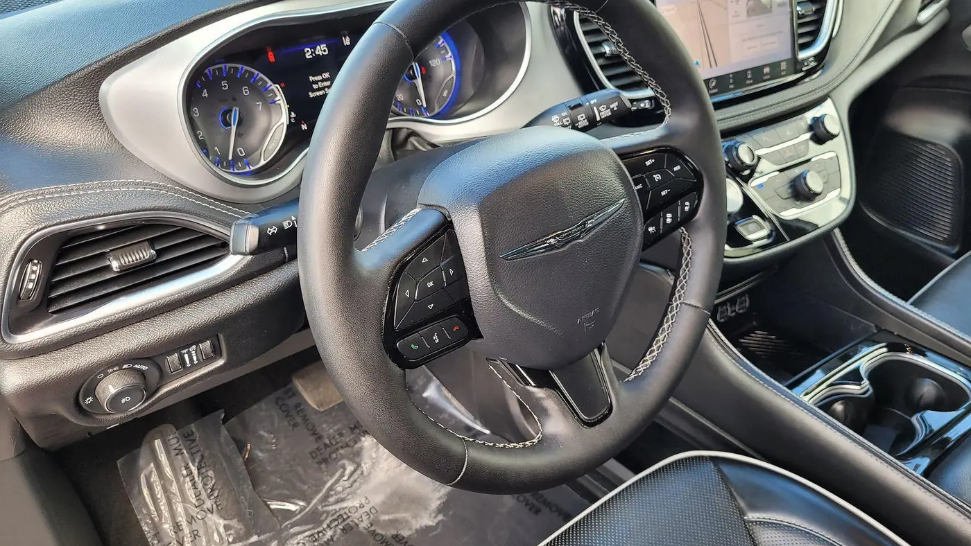 2025 Chrysler Pacifica Limited