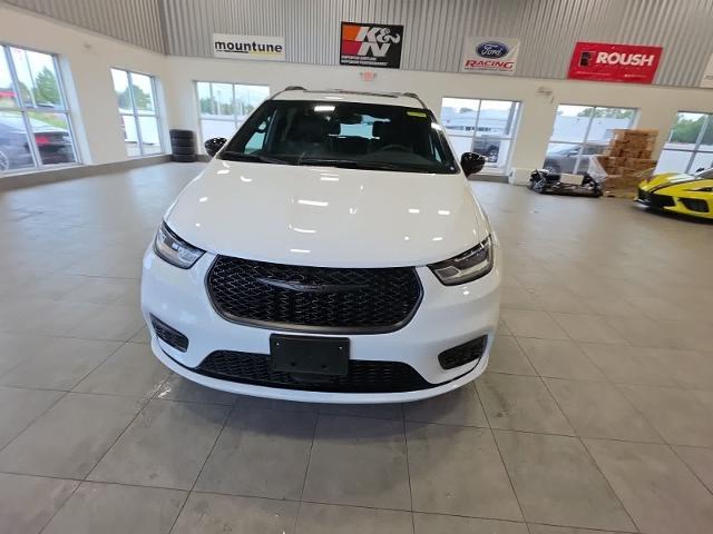 2025 Chrysler Pacifica - $31,774