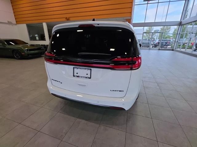 2025 Chrysler Pacifica - $31,774