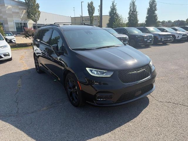 2025 Chrysler Pacifica - $34,995