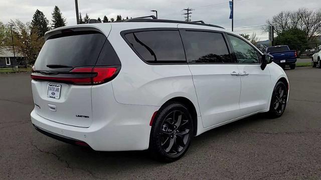 2025 Chrysler Pacifica Limited