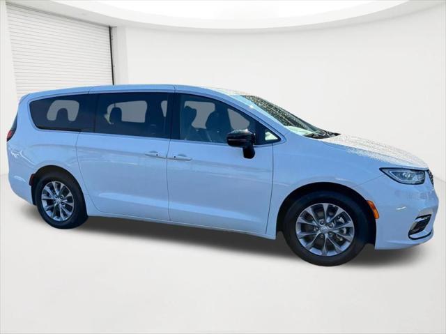2026 Chrysler Pacifica - $35,980