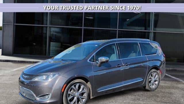 Preowned 2017 Chrysler Pacifica Limited for Sale