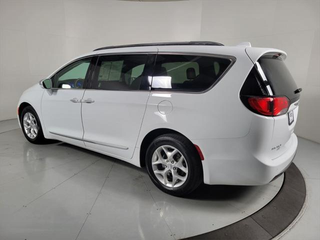 2020 Chrysler Pacifica - $17,470