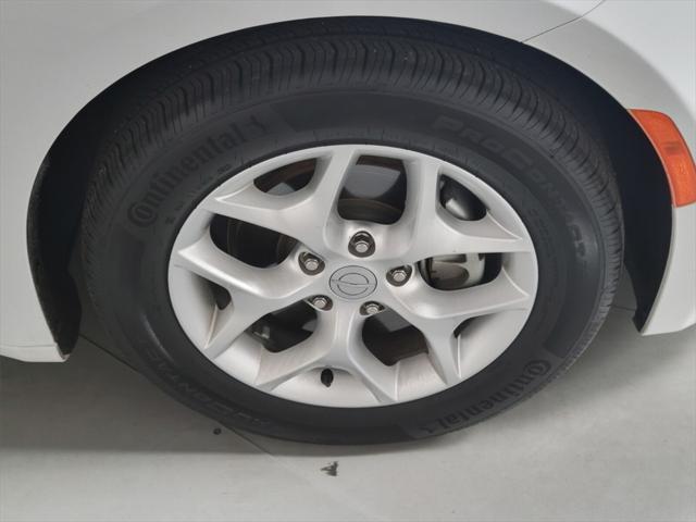 2020 Chrysler Pacifica - $17,470
