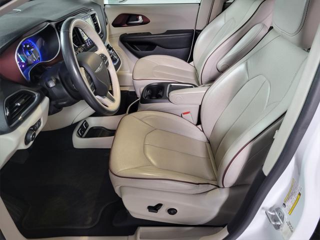 2020 Chrysler Pacifica - $17,470