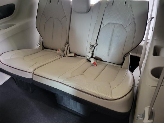 2020 Chrysler Pacifica - $17,470