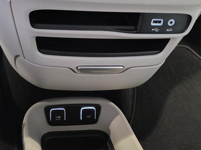 2020 Chrysler Pacifica - $17,470