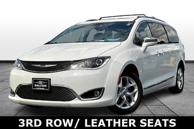 Photo of a 2020 Chrysler Pacifica Limited 4DR Mini-Van for sale