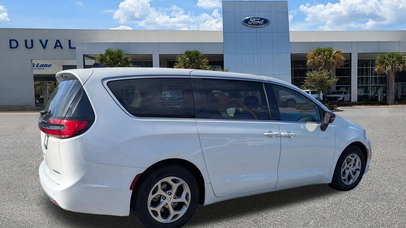 2024 Chrysler Pacifica Limited