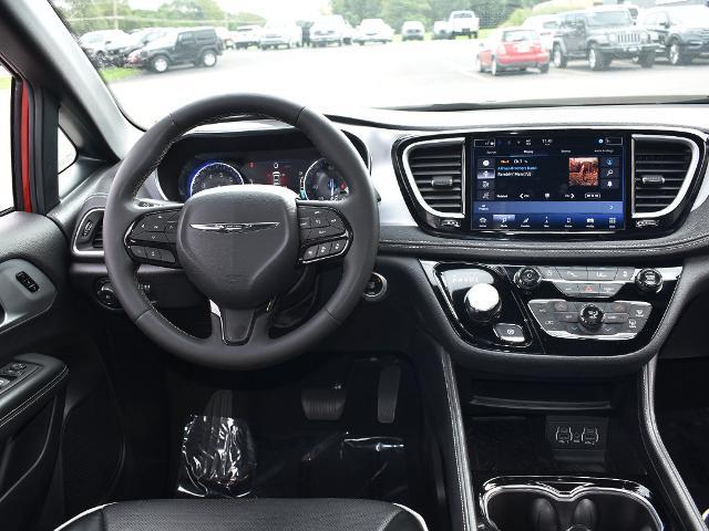 2025 Chrysler Pacifica - $34,175