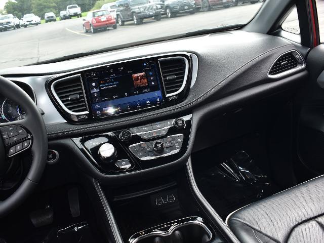 2025 Chrysler Pacifica - $34,175