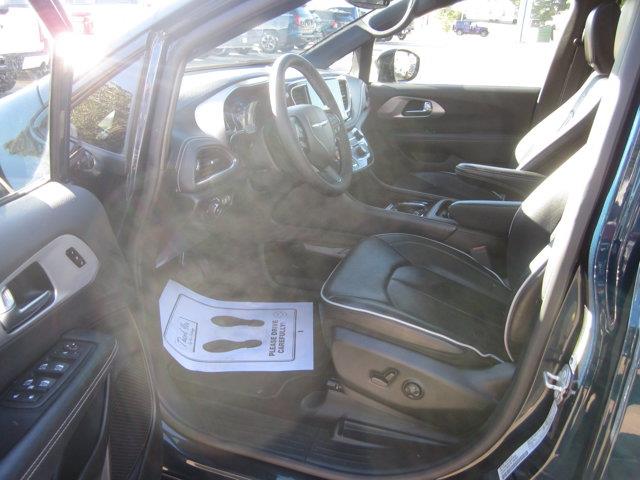 2025 Chrysler Pacifica - $28,899