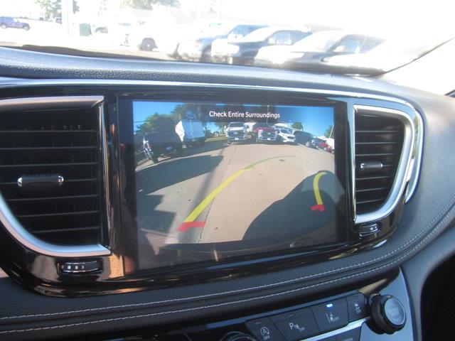 2025 Chrysler Pacifica - $28,899