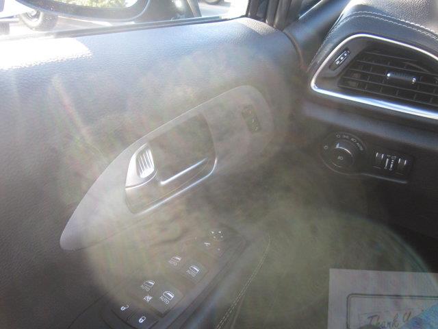 2025 Chrysler Pacifica - $28,899