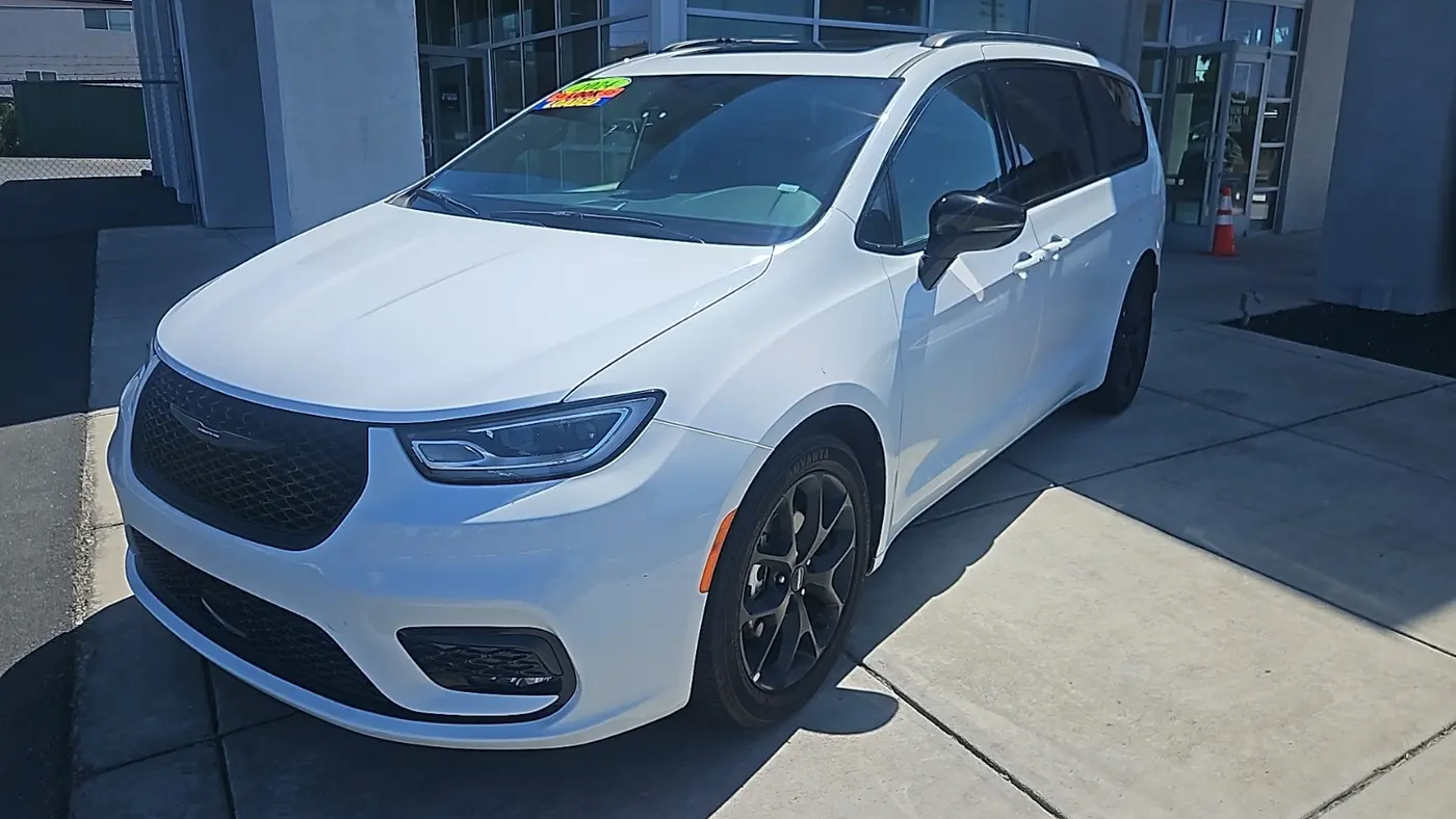 2025 Chrysler Pacifica Limited