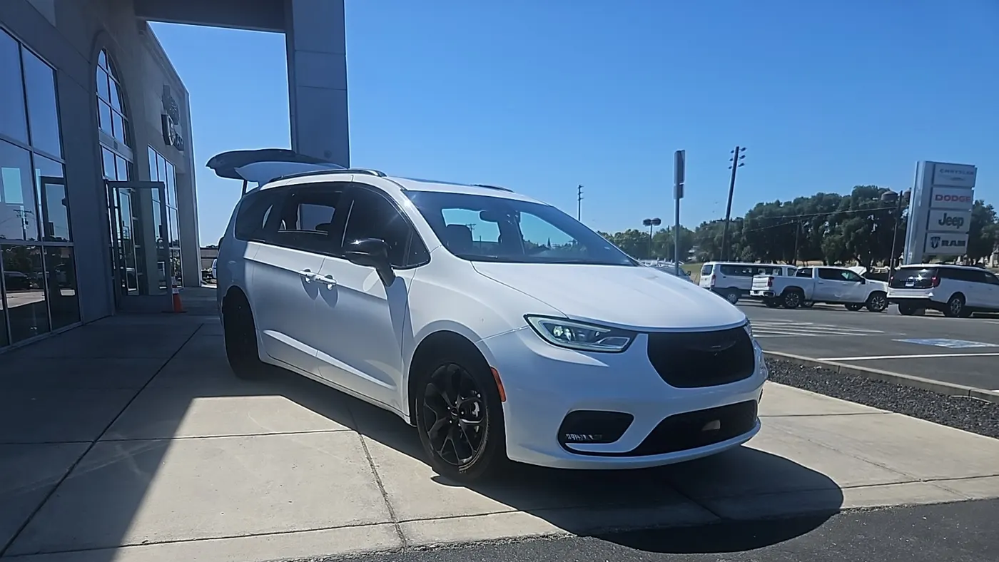 2025 Chrysler Pacifica Limited