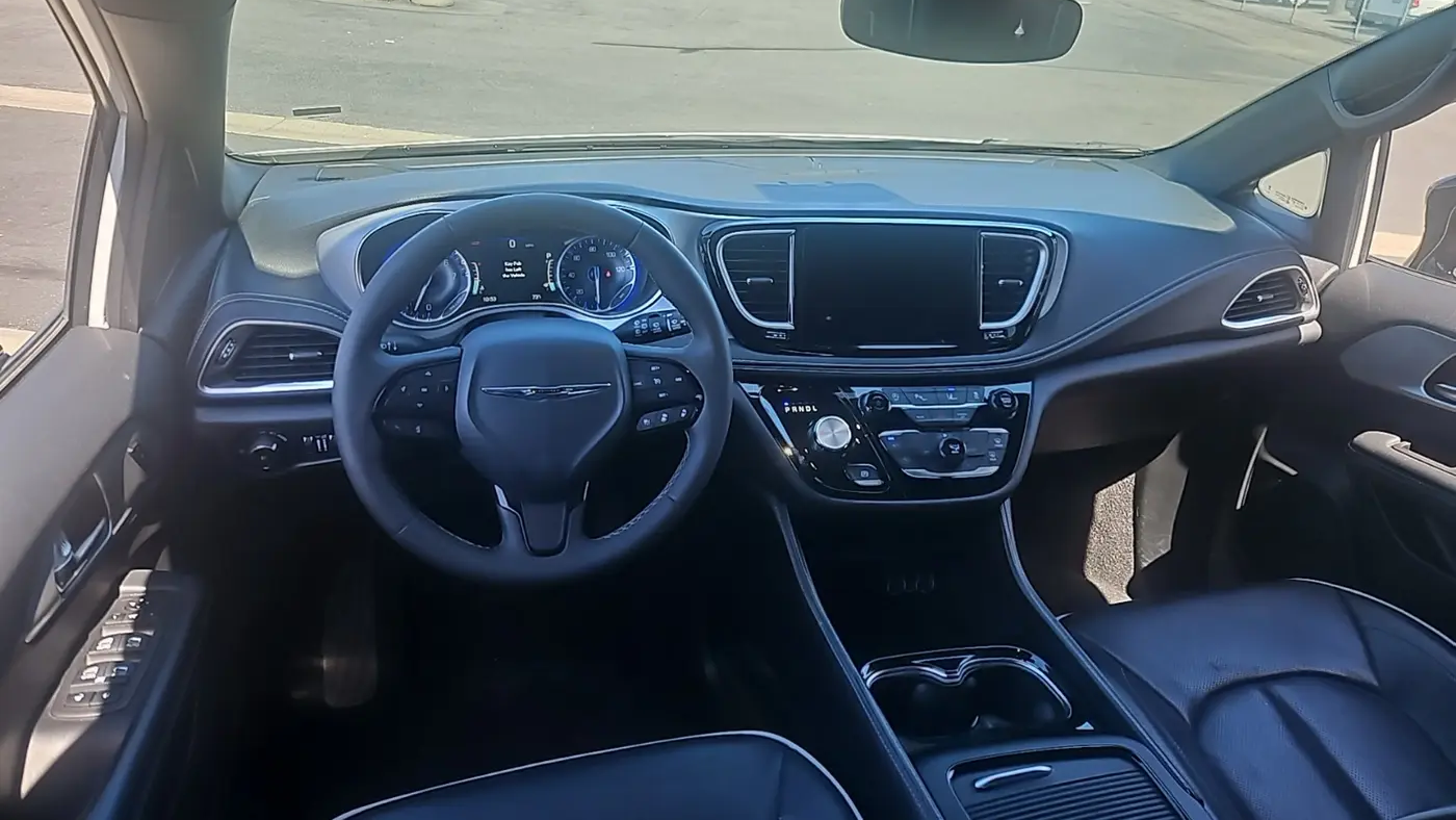 2025 Chrysler Pacifica Limited