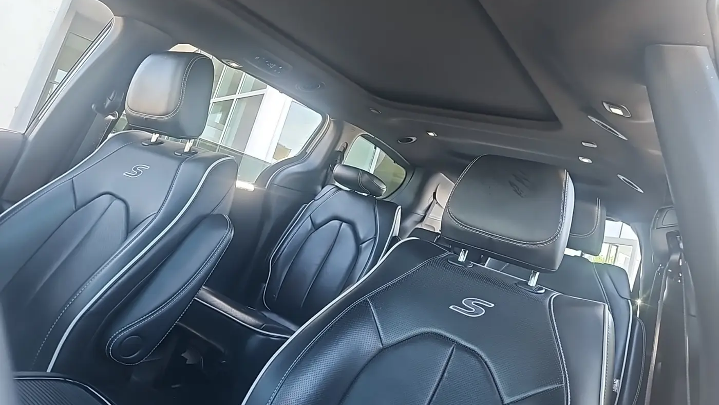 2025 Chrysler Pacifica Limited