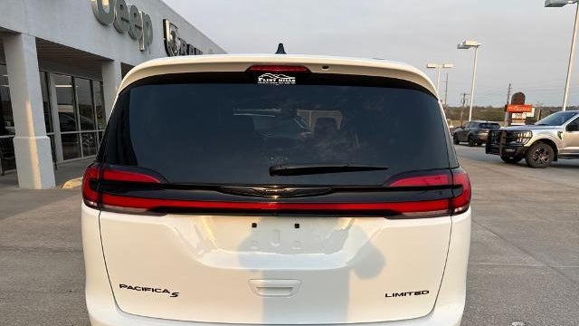 2025 Chrysler Pacifica Limited