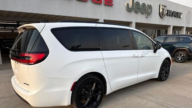 2025 Chrysler Pacifica Limited