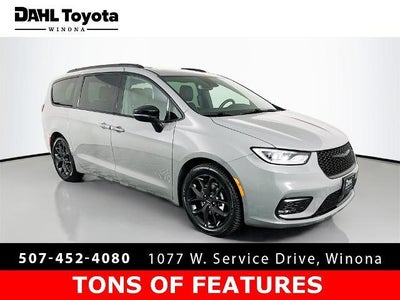 2025 Chrysler Pacifica Limited 4DR Mini-Van