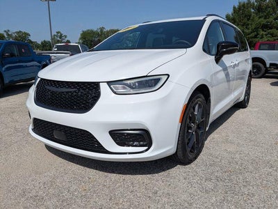 2025 Chrysler Pacifica Limited 4DR Mini-Van