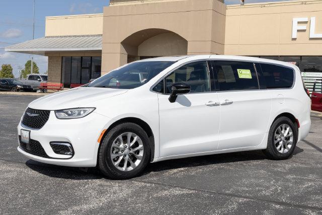 2026 Chrysler Pacifica - $35,773