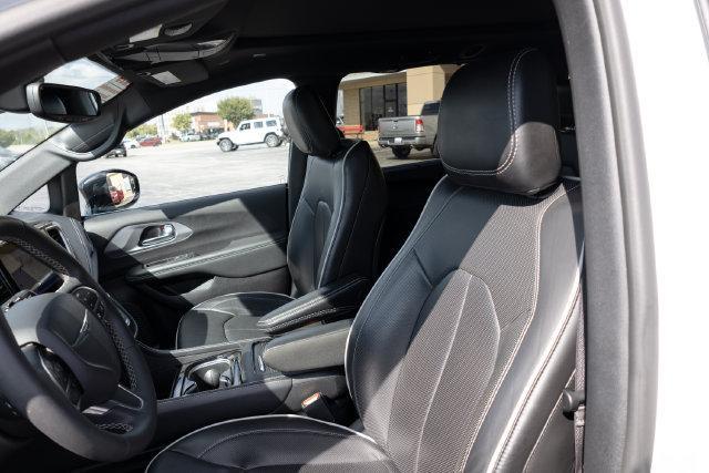 2026 Chrysler Pacifica - $35,773