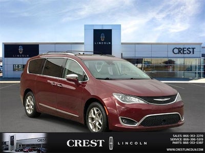 Photo of a 2017 Chrysler Pacifica Limited 4DR Mini-Van for sale