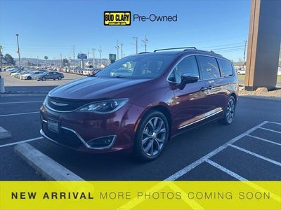 2017 Chrysler Pacifica Limited 4DR Mini-Van