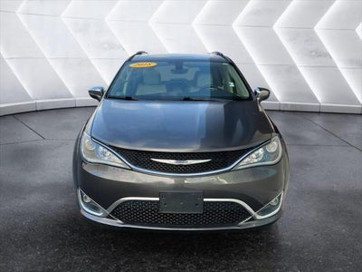 Photo of a 2018 Chrysler Pacifica Limited 4DR Mini-Van for sale