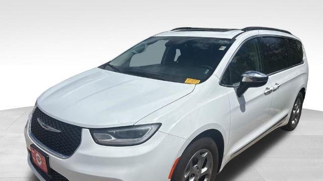 Preowned 2023 Chrysler Pacifica Limited for Sale