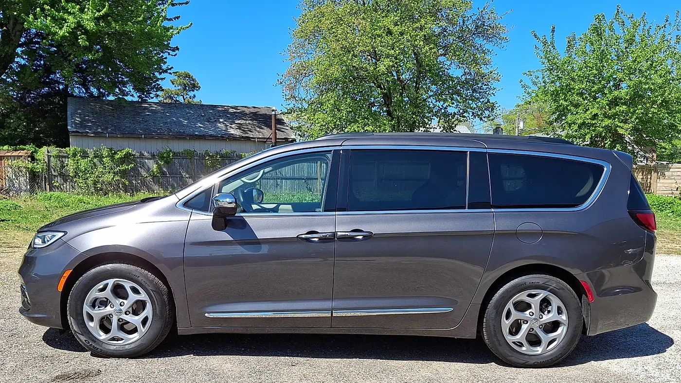 2023 Chrysler Pacifica Limited
