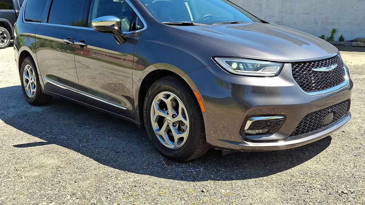 2023 Chrysler Pacifica Limited