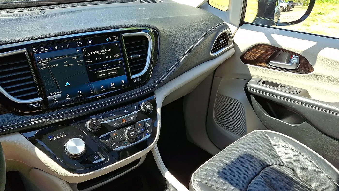 2023 Chrysler Pacifica Limited
