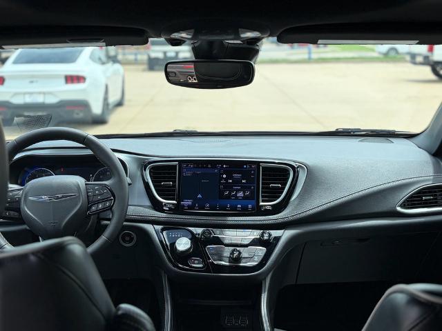 2025 Chrysler Pacifica - $36,950