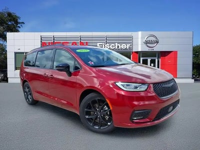 2025 Chrysler Pacifica Limited 4DR Mini-Van