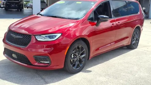 2025 Chrysler Pacifica Limited