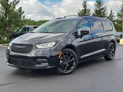 2025 Chrysler Pacifica Limited 4DR Mini-Van