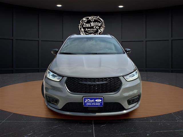 2025 Chrysler Pacifica - $31,895