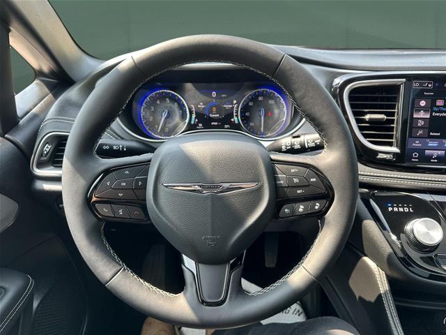 2025 Chrysler Pacifica - $31,895