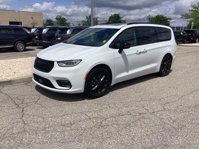 2025 Chrysler Pacifica Limited 4DR Mini-Van