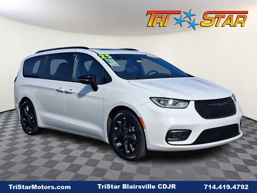 2025 Chrysler Pacifica